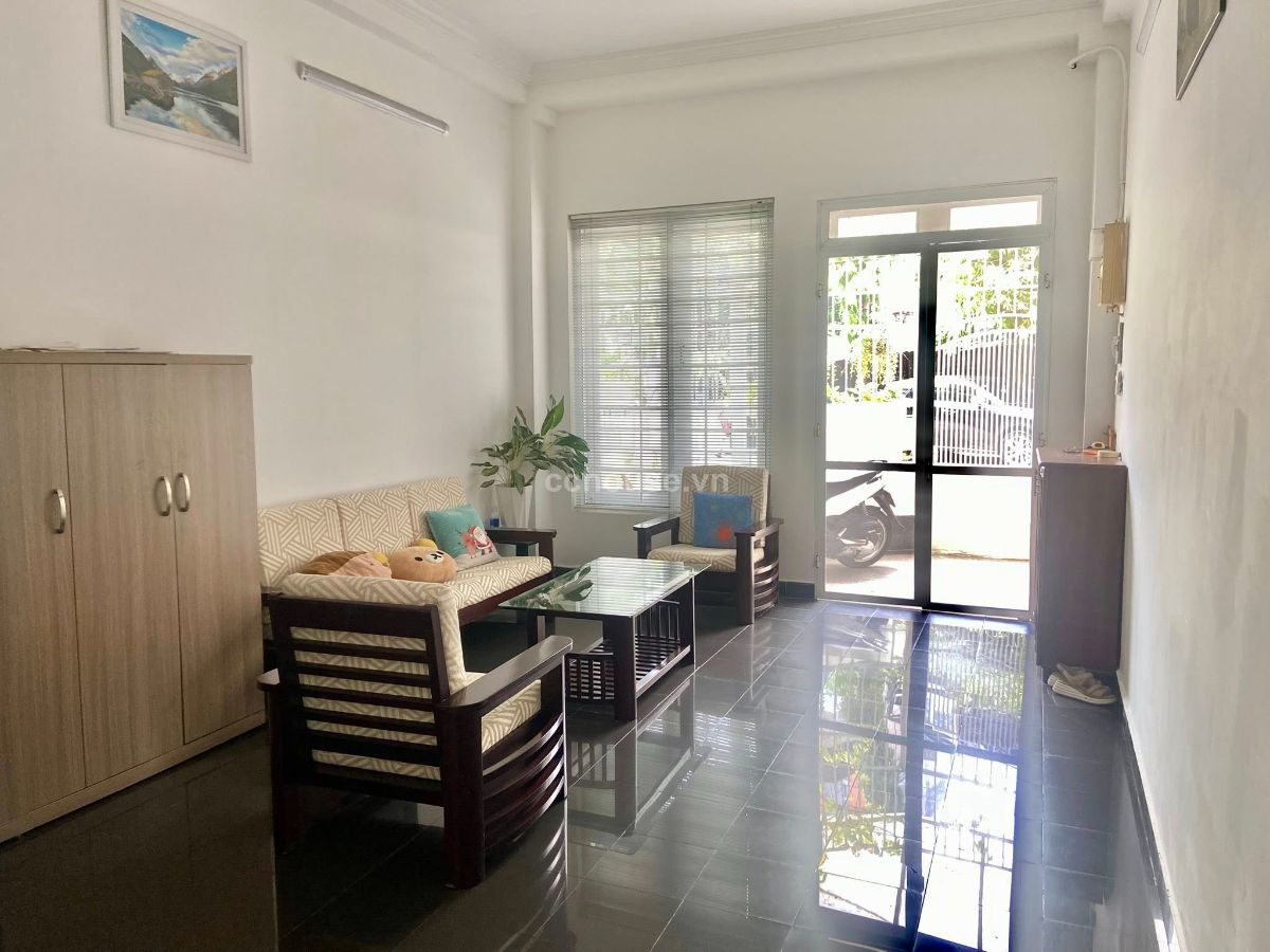 Ban-nha-khu-noi-bo-318-Dien-Bien-Phu-PGia-Dinh-DT-39x16m-3-tang-ST-id9058