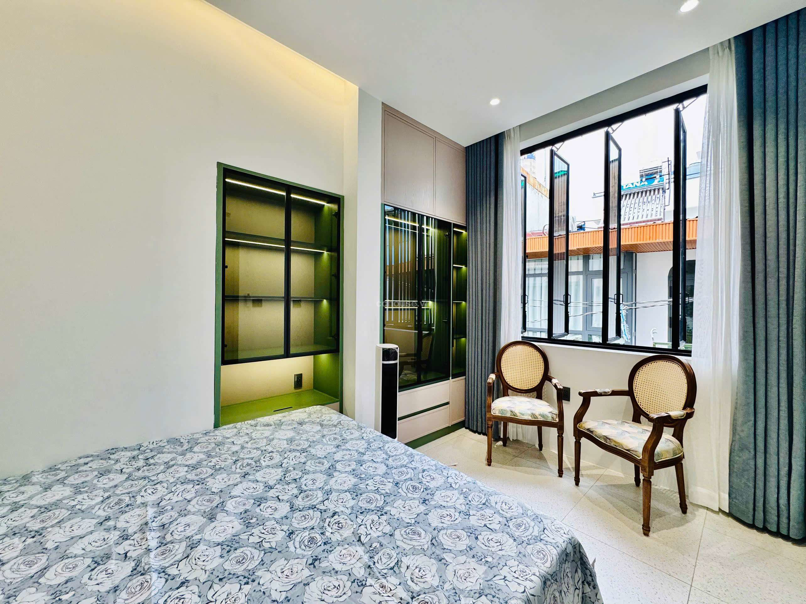Bán nhà hẻm 29 Hoàng Hoa Thám, P.Gia Định. DT 5x13m, 3 tầng
