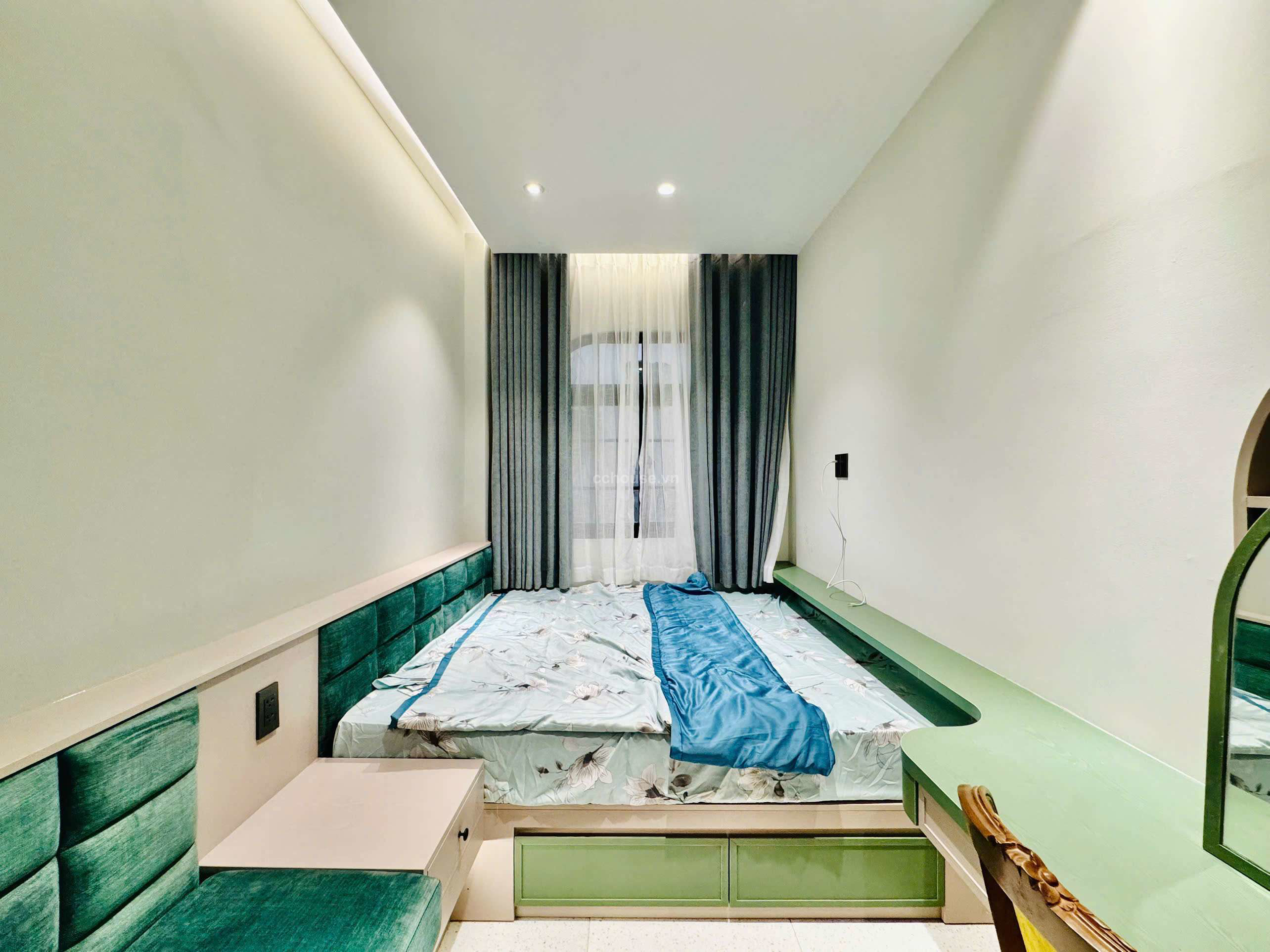 Bán nhà hẻm 29 Hoàng Hoa Thám, P.Gia Định. DT 5x13m, 3 tầng