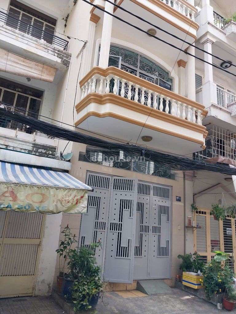 Bán nhà 4 tầng hẻm xe Hơi Hoàng Văn Thụ phường 4 quận Tân Bình