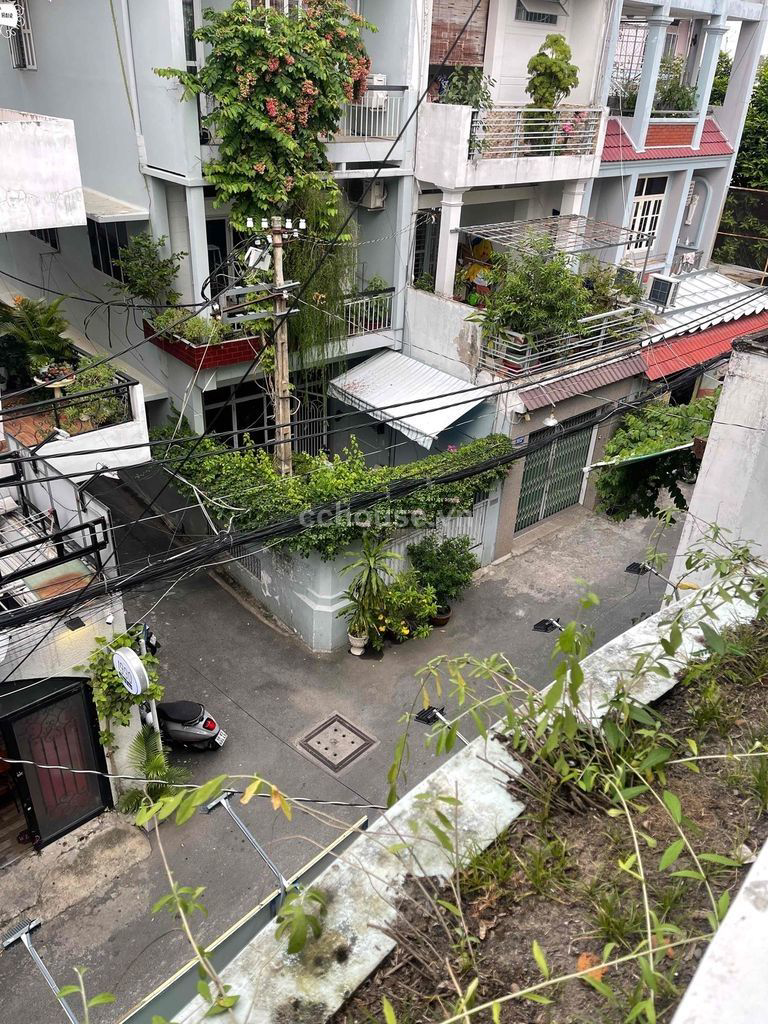 Bán nhà 4 tầng hẻm xe hơi Lê Văn Sỹ Phường 1 quận Tân Bình