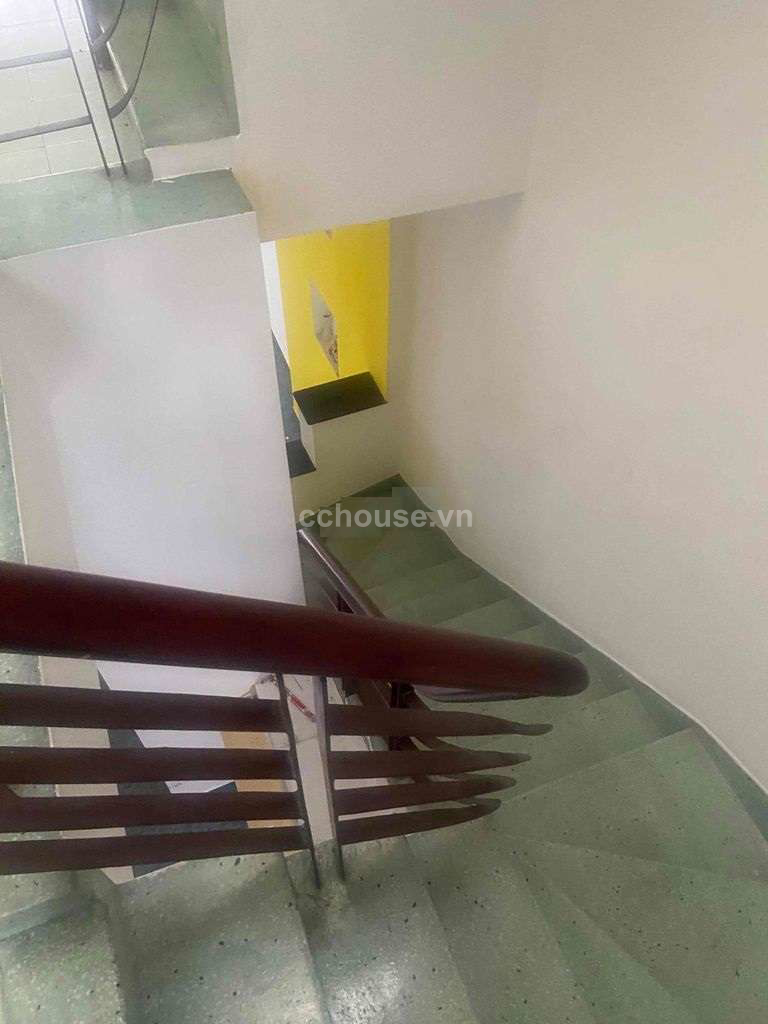 Bán nhà 2 mặt hẻm xe hơi 112 Nguyễn Công Hoan, P.Cầu Kiệu. DT 4x16.5m, 3 tầng