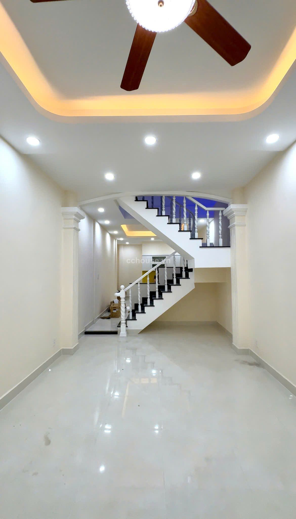 Ban-nha-cach-MT-20m-Thich-Quang-Duc-PDuc-Nhuan-DT-39x172m-3-tang-id8914