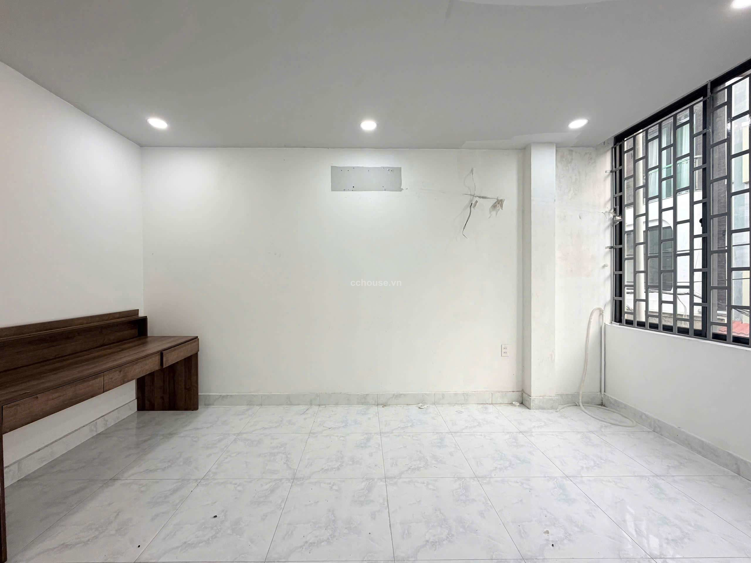 Bán nhà hẻm VIP 158 Trần Huy Liệu, Phú Nhuận. DT 4x16m, 4 tầng