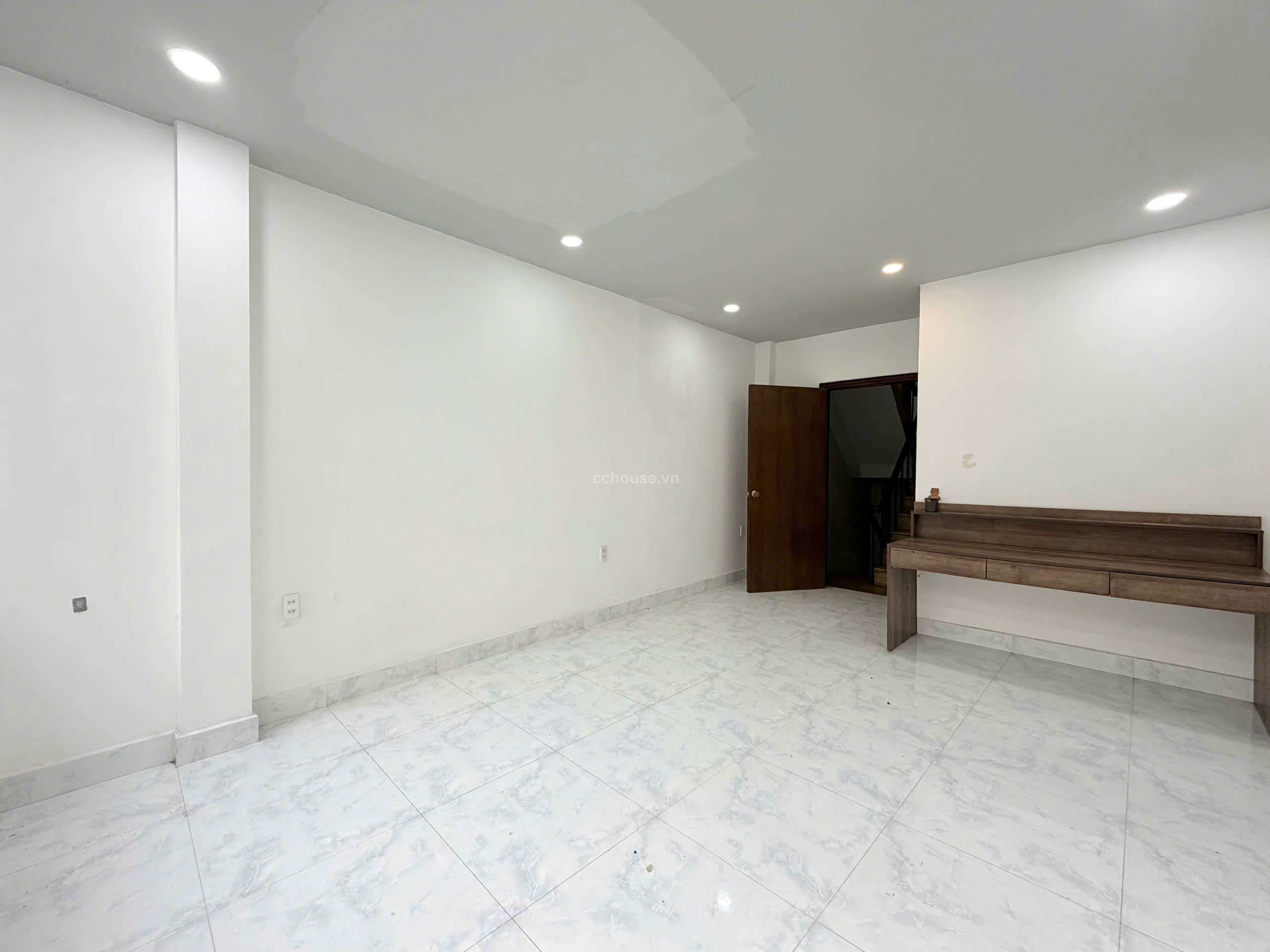 Bán nhà hẻm VIP 158 Trần Huy Liệu, Phú Nhuận. DT 4x16m, 4 tầng