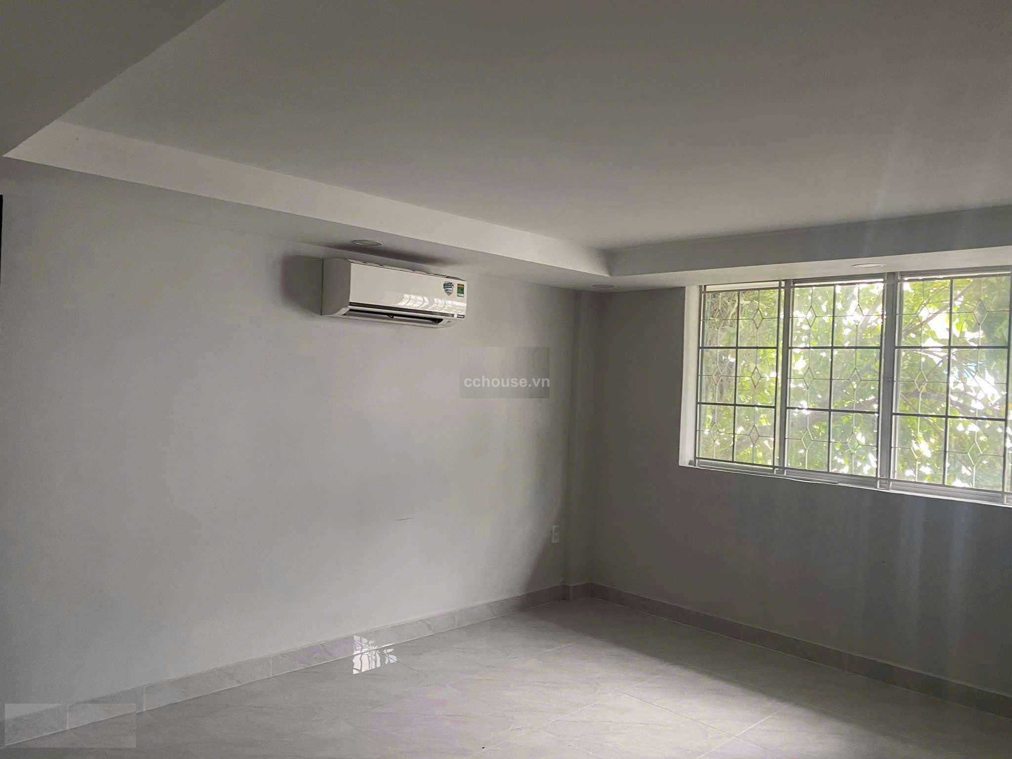 Cho thuê nhà MT An Dương Vương, P.An Đông. DT 4x20m, 6 tầng