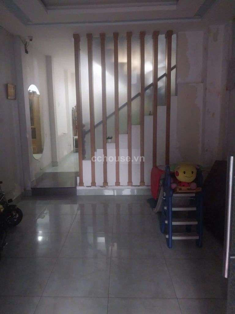 Bán nhà MT Hồng Lĩnh, P.Hòa Hưng. DT 4x10m, 4 tầng