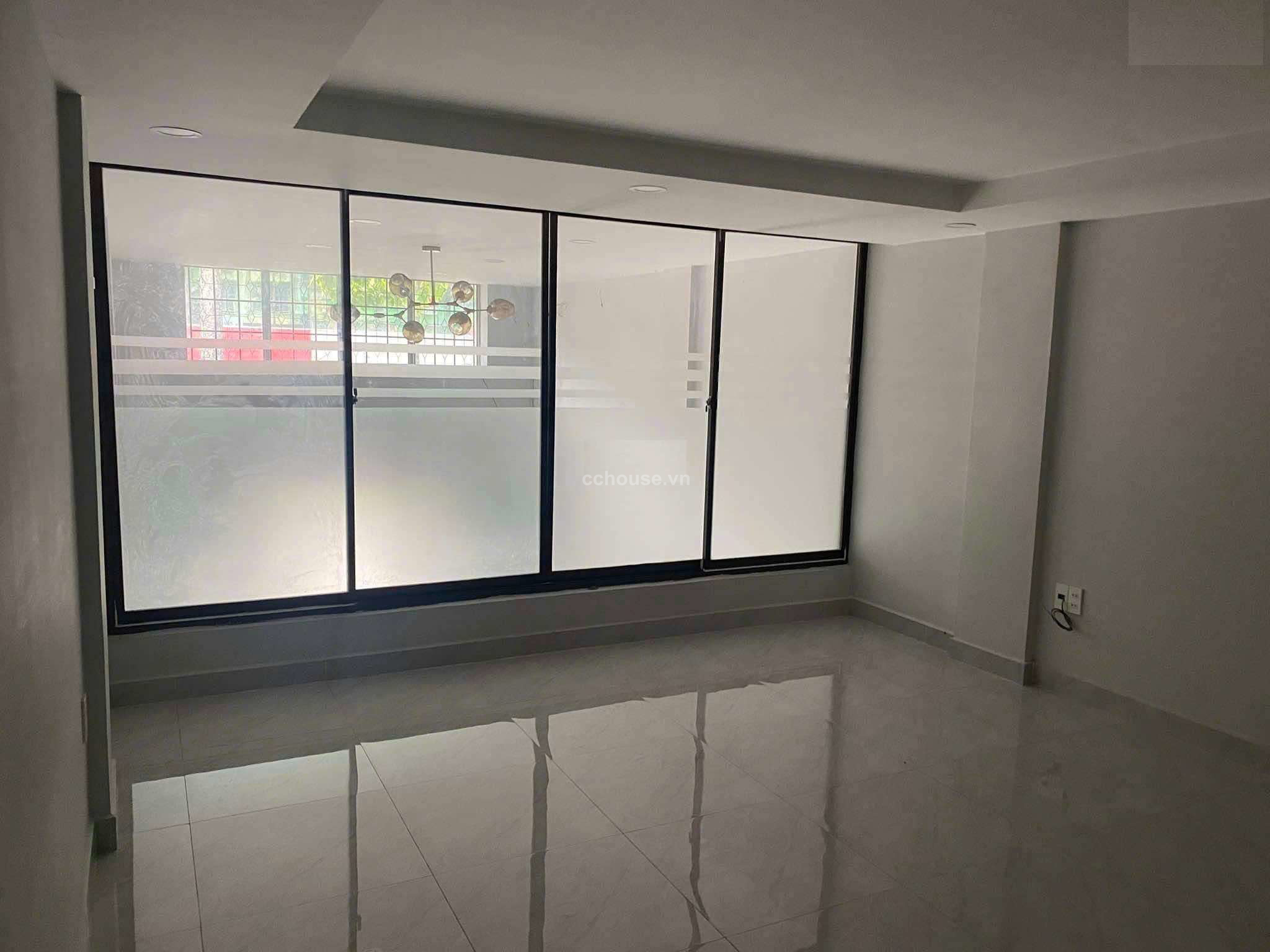 Cho thuê nhà MT An Dương Vương, P.An Đông. DT 4x20m, 6 tầng