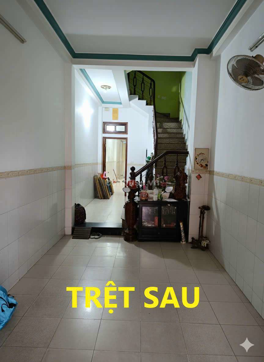 Bán nhà MT Nguyễn Giản Thanh, P.Hòa Hưng. DT 3.1x19.4m, 4 tầng