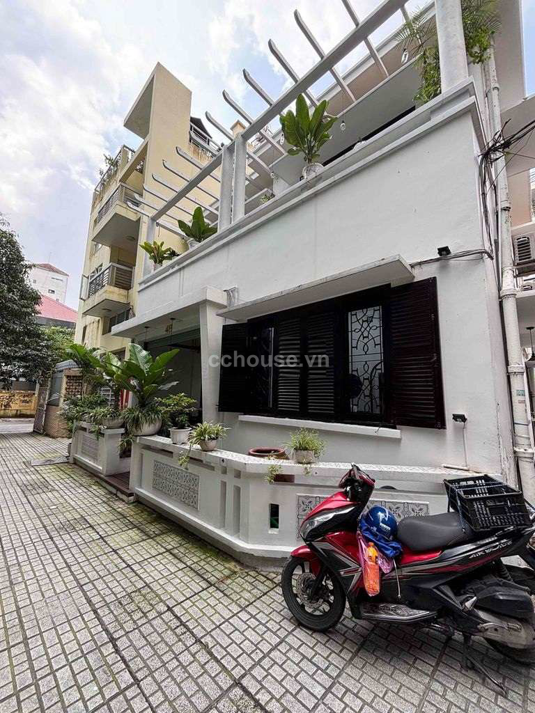 Cho thuê biệt thự Phan Kế Bính, P.Tân Định, DT 10x12m, 2 tầng