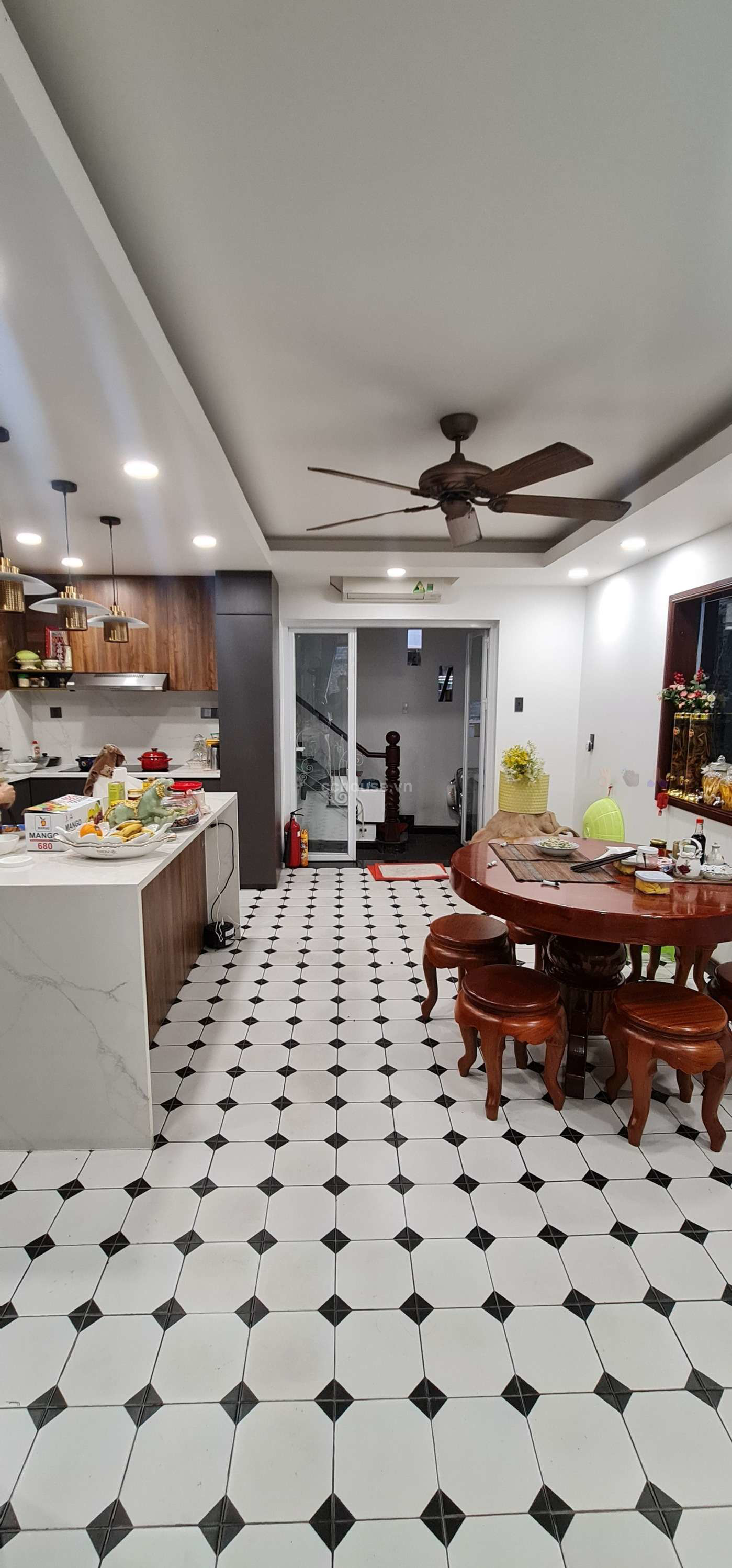 Bán nhà đường Trần Quốc Tuấn, P.Hạnh Thông. DT 158.1m2, 3 tầng MCT