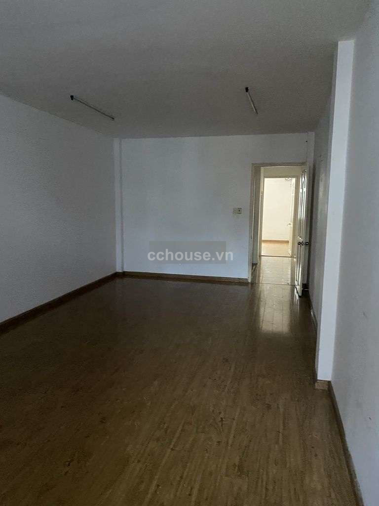 Cho thuê nhà HXH 285 CMT8, P.Hòa Hưng. DT 4x16m, 4 tầng
