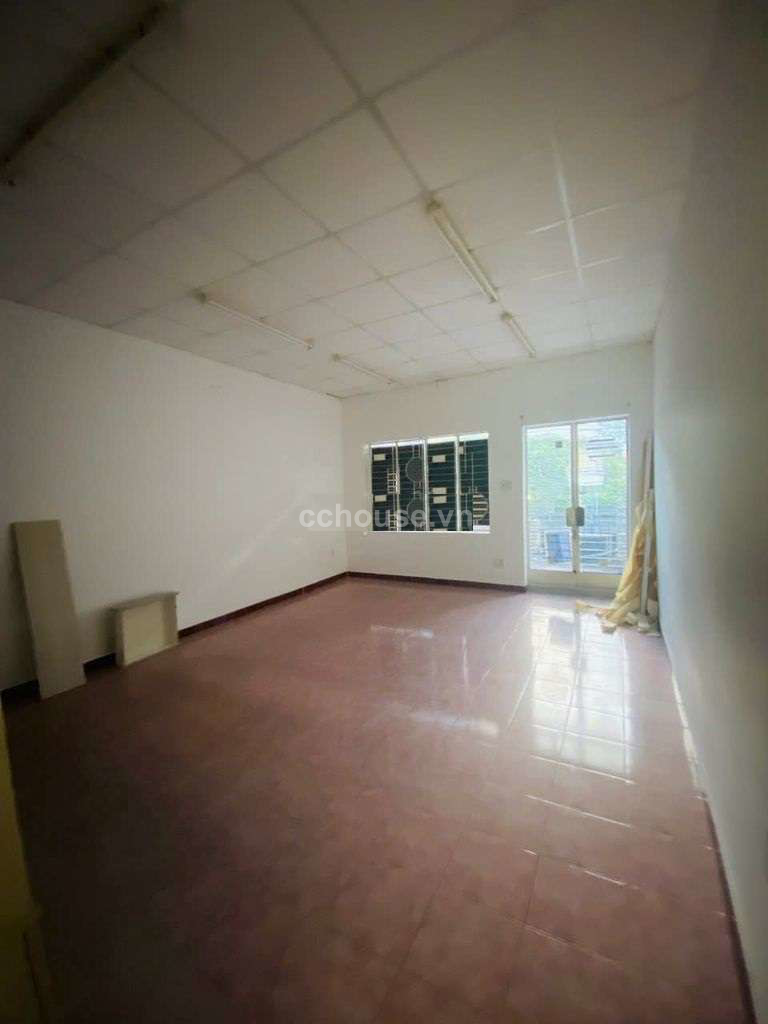 Cho thuê nhà MT Đinh Tiên Hoàng, P.Tân Định. DT 5x20m, 2 tầng
