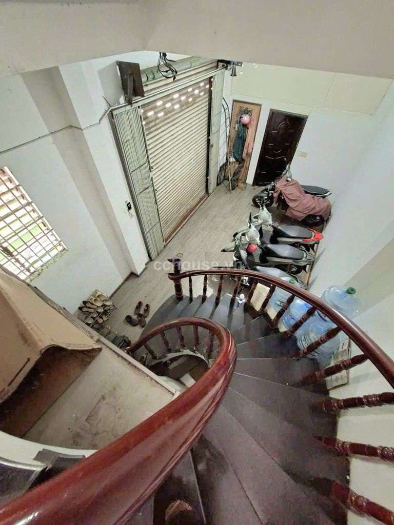 Bán nhà MT Bạch Đằng, P.Bình Thạnh. DT 3.7x21m, 5 tầng ST