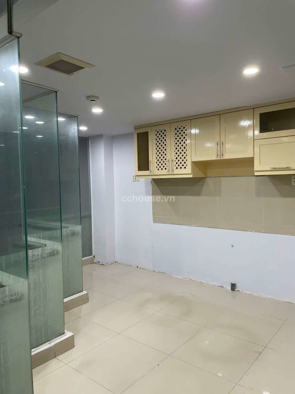Hẻm Xe hơi 6m Trần Hưng Đạo Quận 1 Ngang 5,6x17m công nhận 77m2 