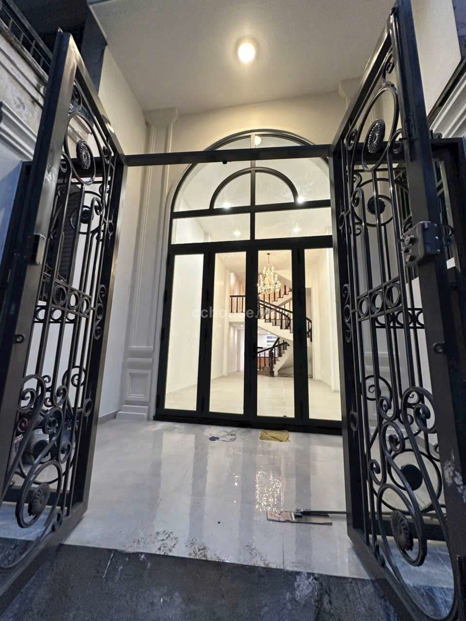 Nha-5-tang-Hem-6m-CMT8-giap-Q3-id9349