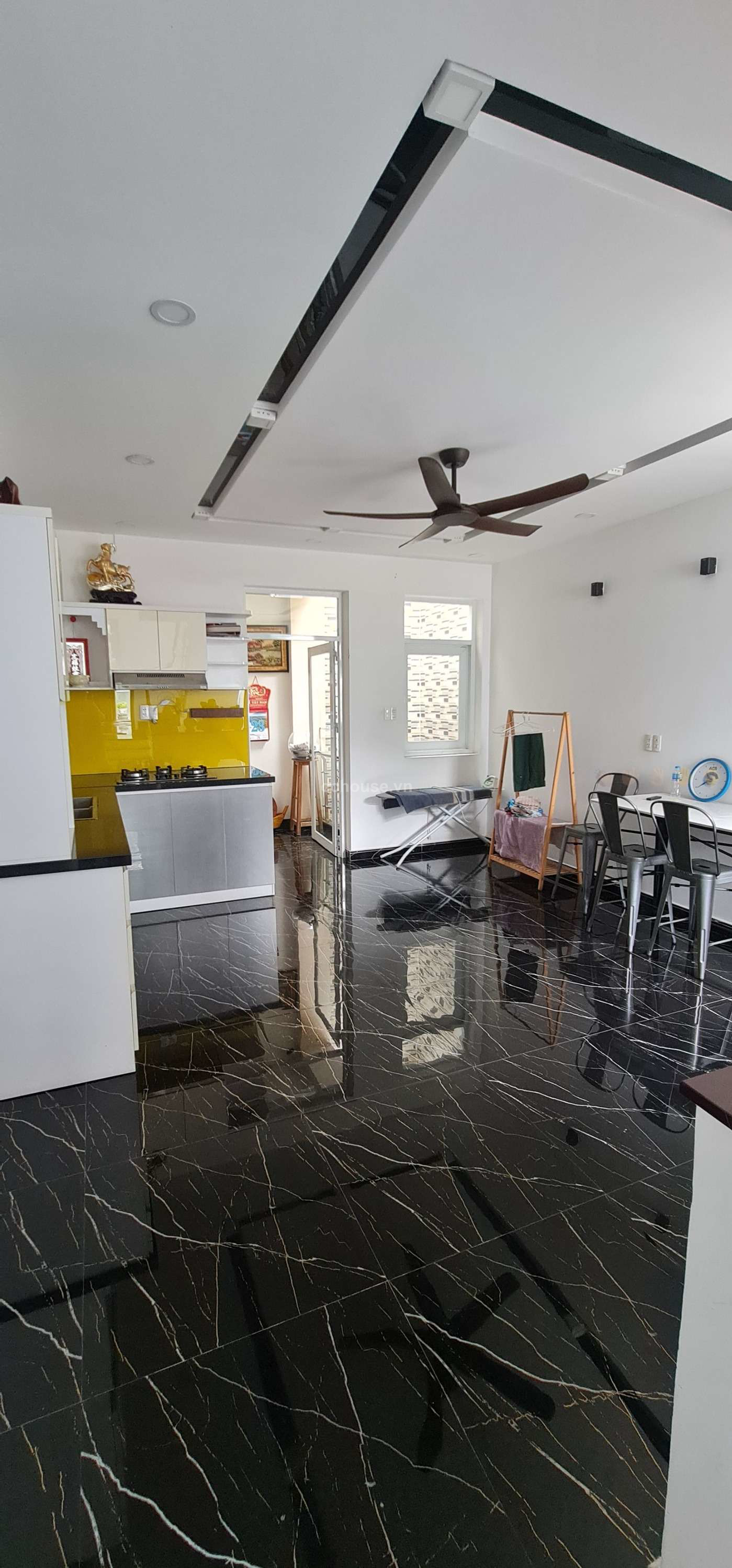 Bán nhà đường Trần Quốc Tuấn, P.Hạnh Thông. DT 158.1m2, 3 tầng MCT