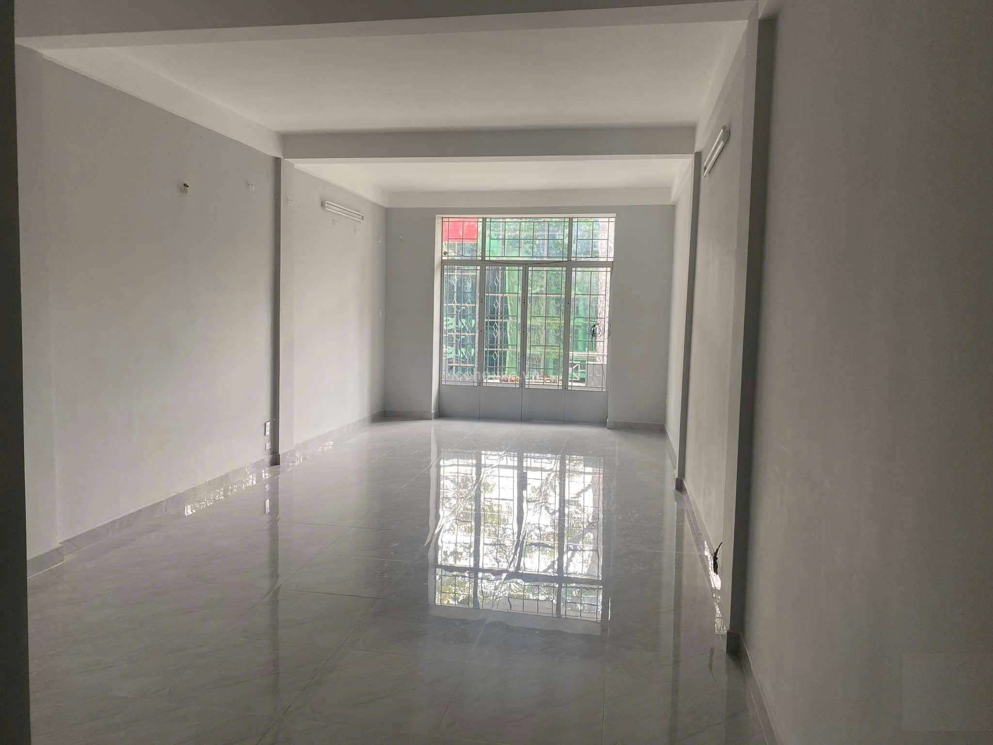 Cho thuê nhà MT An Dương Vương, P.An Đông. DT 4x20m, 6 tầng