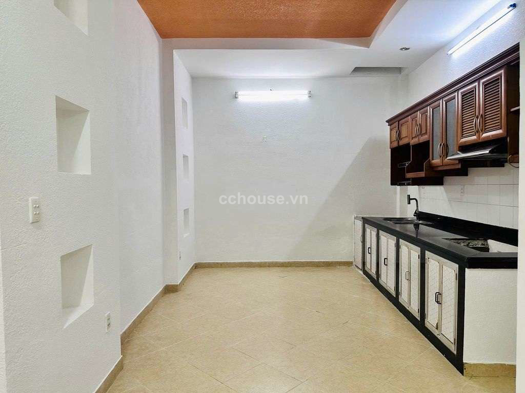 Bán nhà hẻm Lê Văn Huân, P.Tân Bình. DT 3.5x12.5m, 3 tầng