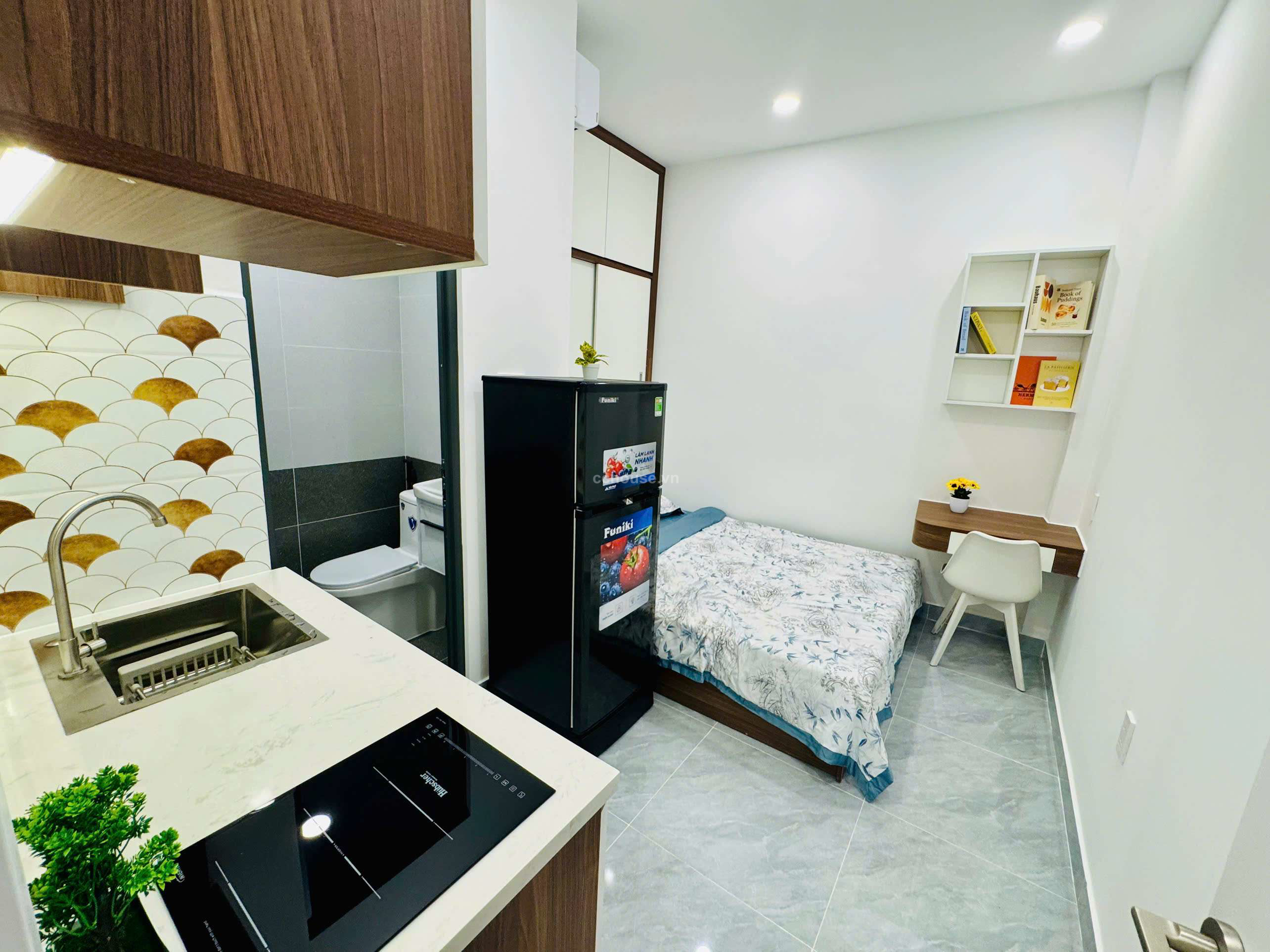 Bán nhà hẻm Vĩnh Viễn, P.Vườn Lài. DT 45m², 3 tầng ST (7PN-7WC)
