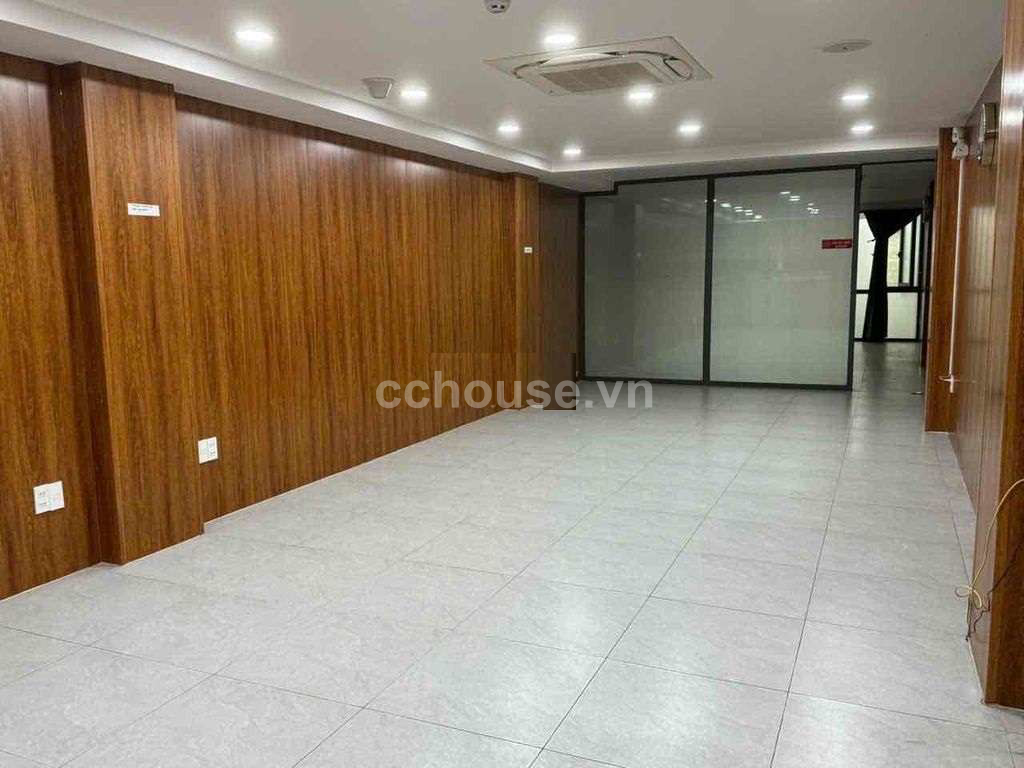 Cho thuê nhà MT Hùng Vương, P.Chợ Quán. DT 4.1x42m, hầm 5 tầng