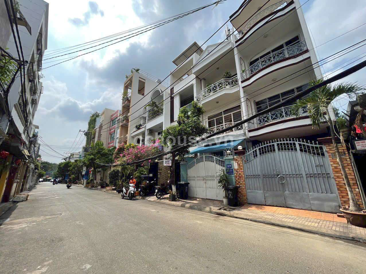 Ban-nha-3-tang-Hem-xe-hoi-Hoang-Hoa-Tham-phuong-12-quan-Tan-Binh-id9501