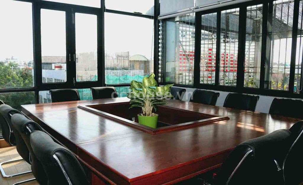 Cho thuê nhà MT Phan Văn Trị, P.Hạnh Thông. DT 5x20m, 4 tầng