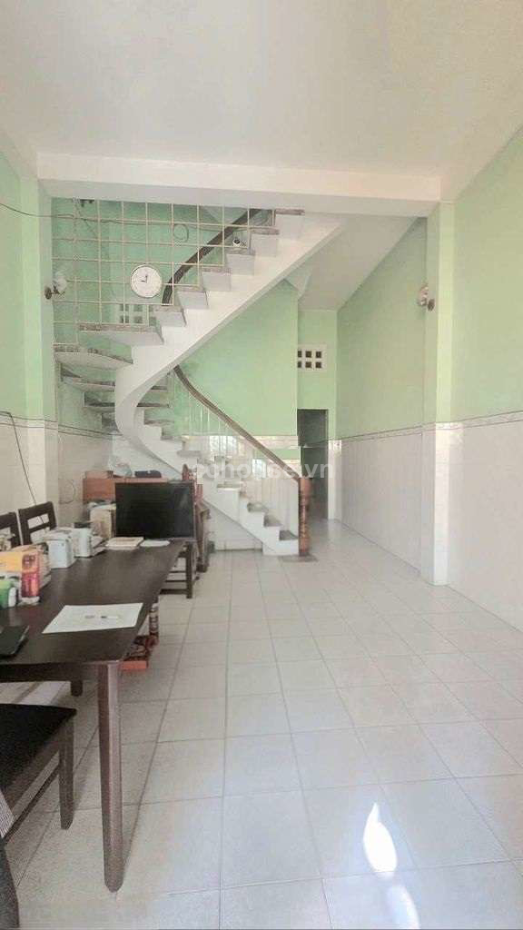 Bán nhà MT Gò Cẩm Đệm, P.Bảy Hiền. DT 4.15x20m, 3 tầng