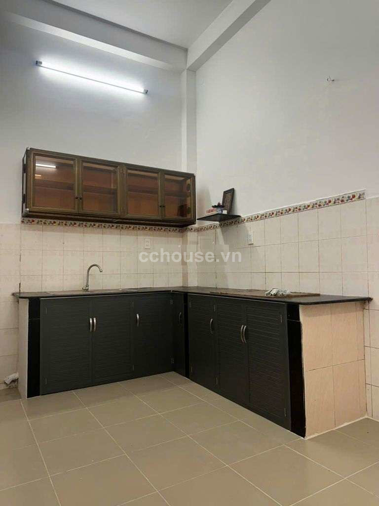 Cho thuê nhà HXH Sư Vạn Hạnh, P.Hòa Hưng. DT 4.36x13.2m, 4 tầng ST