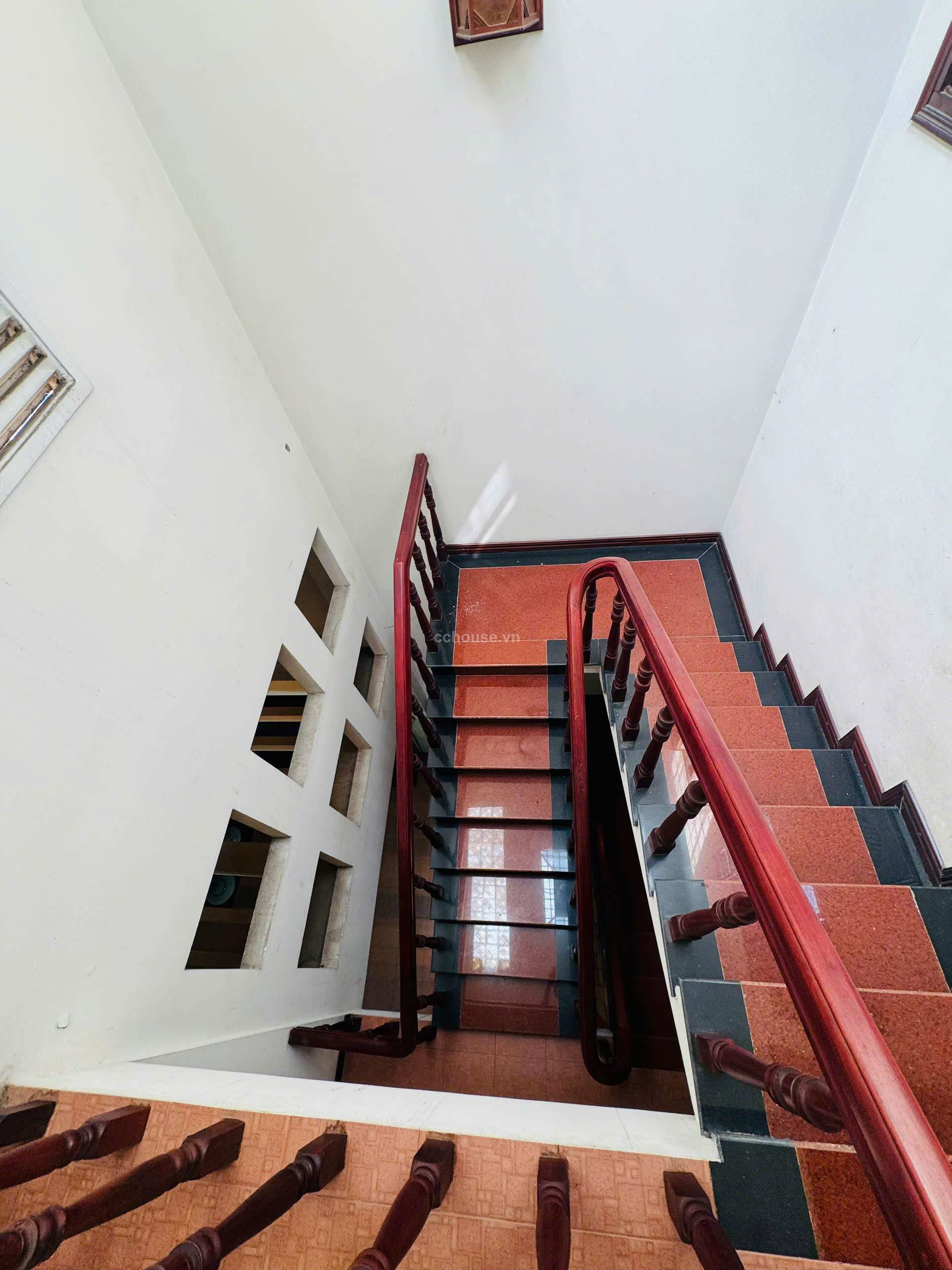 Bán nhà 3 tầng Hẻm xe hơi Trương Công Định phường 14 Quận Tân Bình