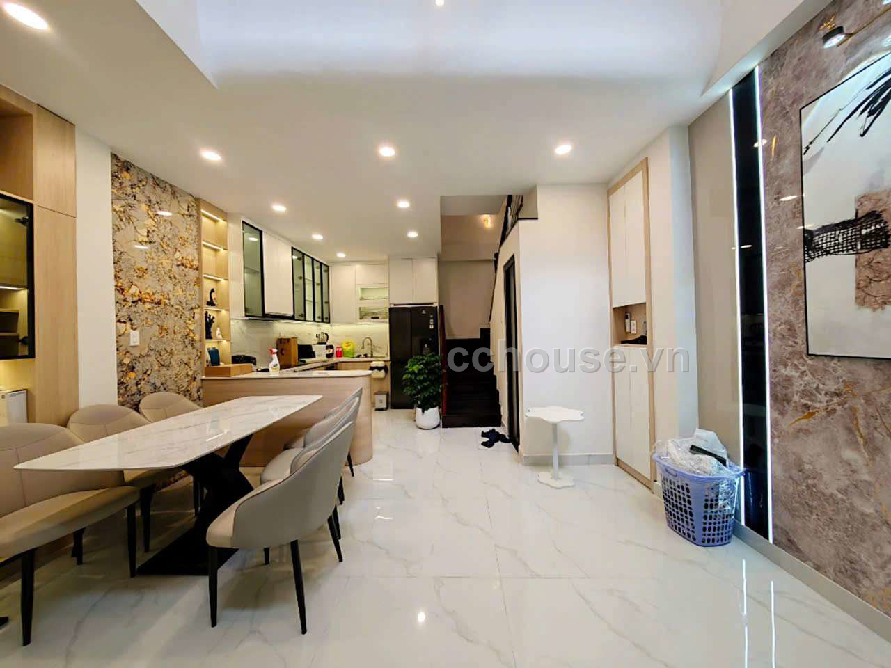 SIÊU PHẨM NHÀ NGUYỄN ĐÌNH CHIỂU – QUẬN 3 - NHÀ MỚI DỌN VÀO Ở NGAY - CHỈ NHỈNH 8 TỶ