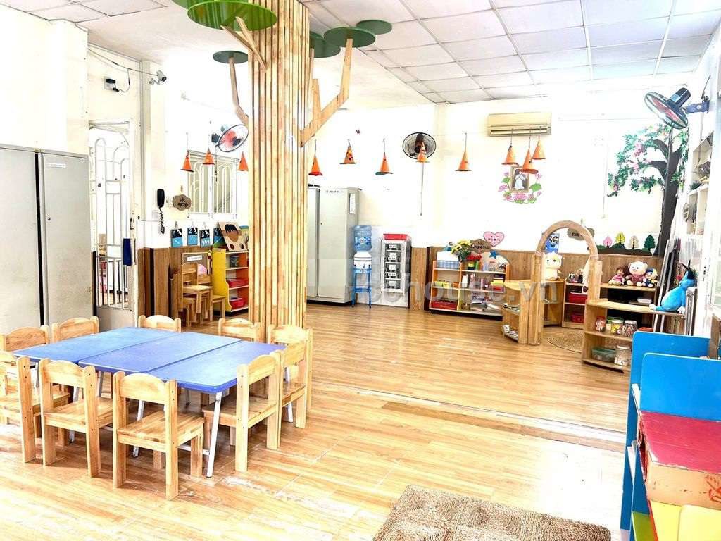 Cho thuê nhà HXH Hòa Hưng. DT 13x12m, 4 tầng