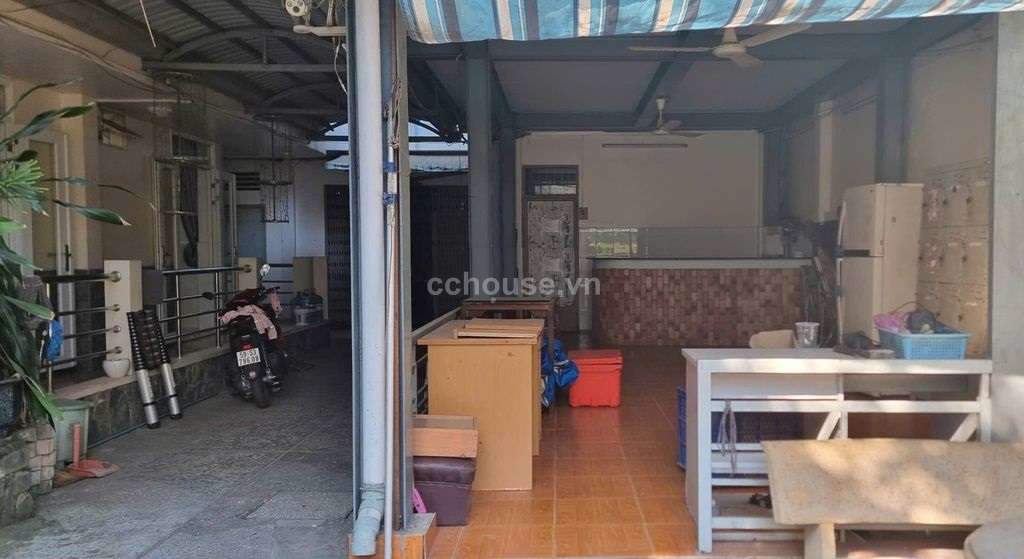 Bán nhà 2MT hẻm xe tải Trường Chinh, P.Tân Bình. DT 17x36m, 3 tầng