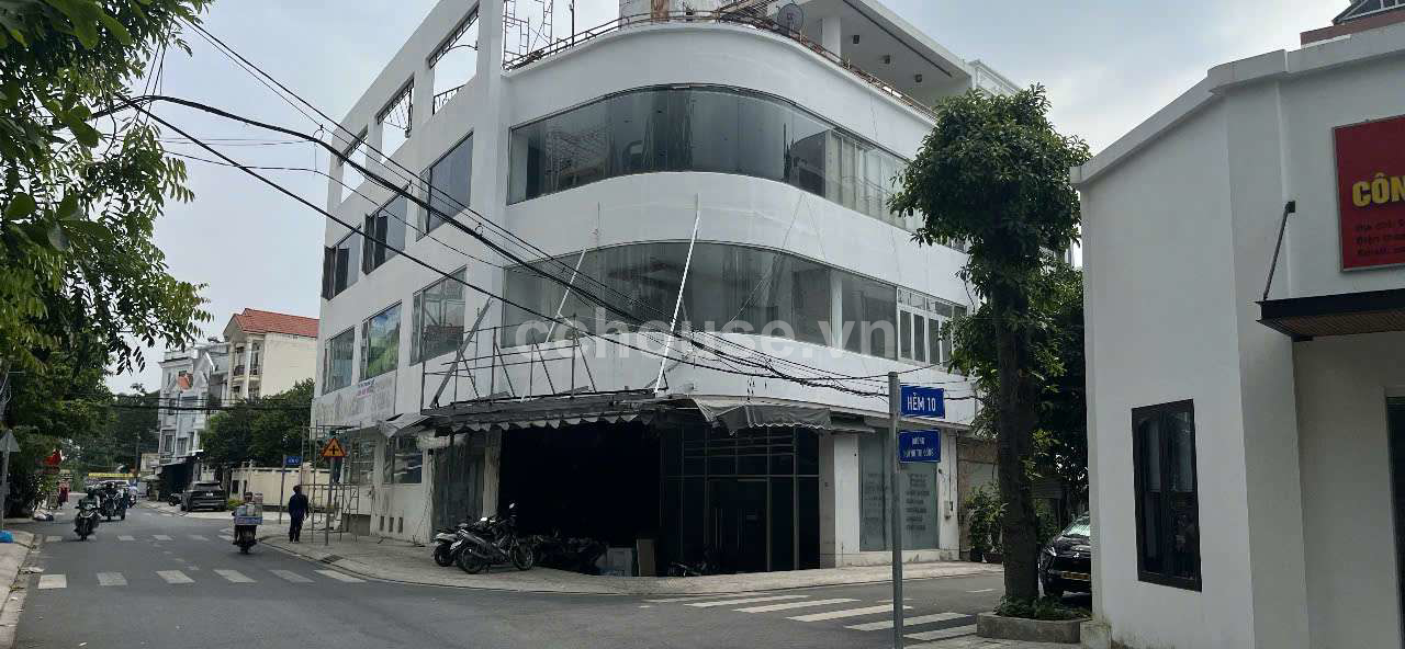 Căn góc 3 mặt tiền 10 Huỳnh Thị Đồng , Thị Trấn Nhà Bè ,hầm 4 tầng ngang 12m dài 25.95m