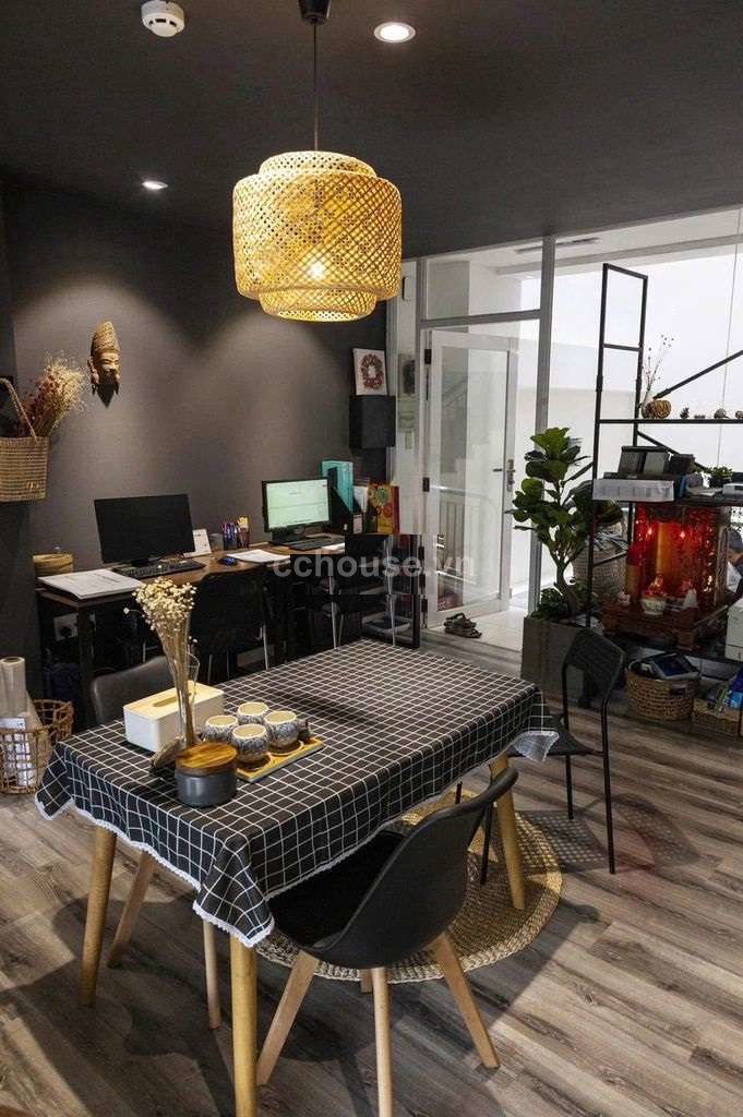 Bán nhà HXH Nguyễn Thị Minh Khai, P.Tân Định. DT 4.5x23m, hầm 7 tầng
