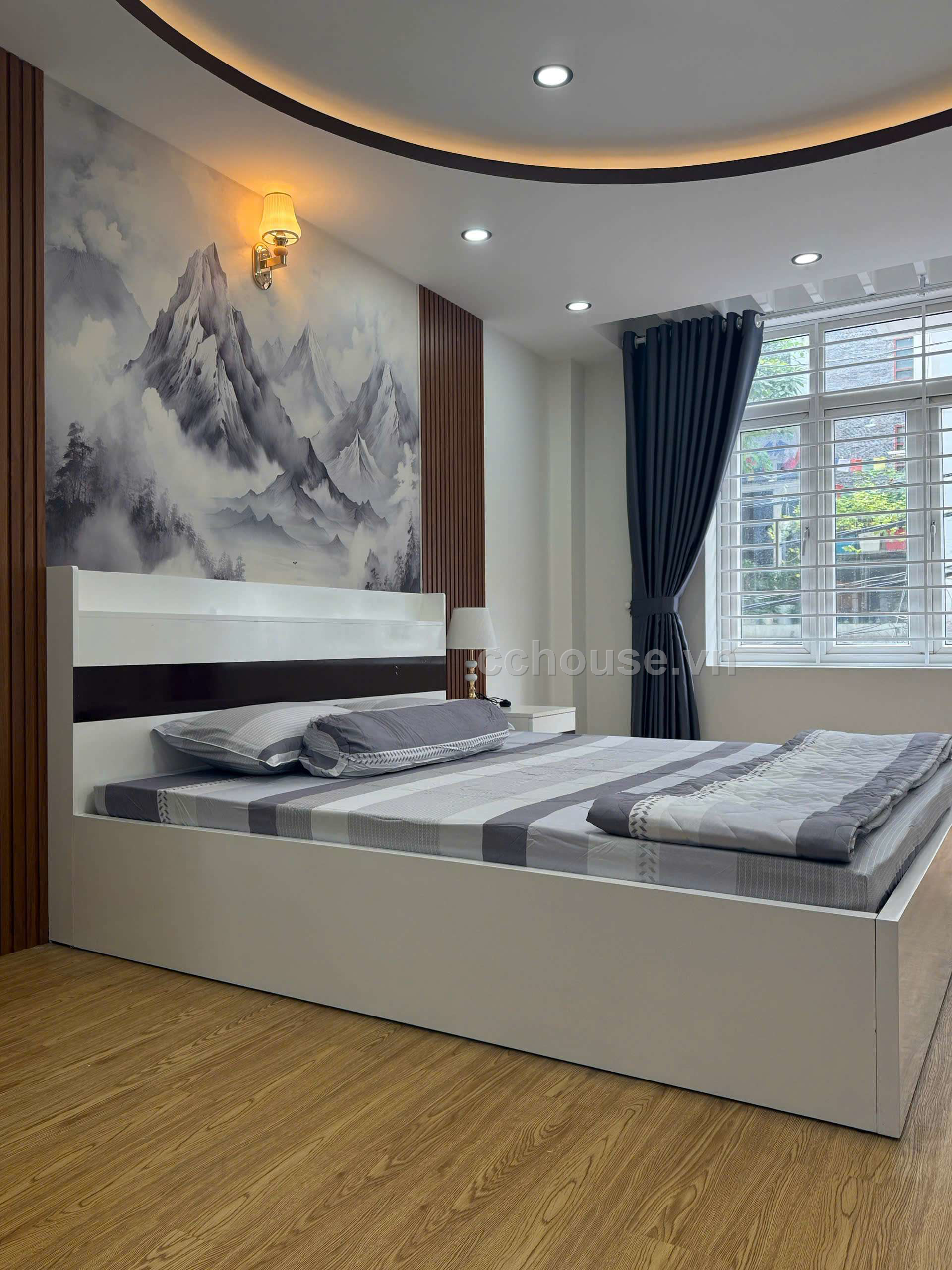 Hẻm 8m  Phan Đăng Lưu P3. Q. Phú Nhuận