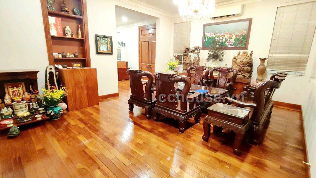 BIỆT THỰ 3 MẶT TIỀN 2 NGUYỄN THÀNH Ý QUẬN 1 KHU CAO CẤP SANG TRỌNG 