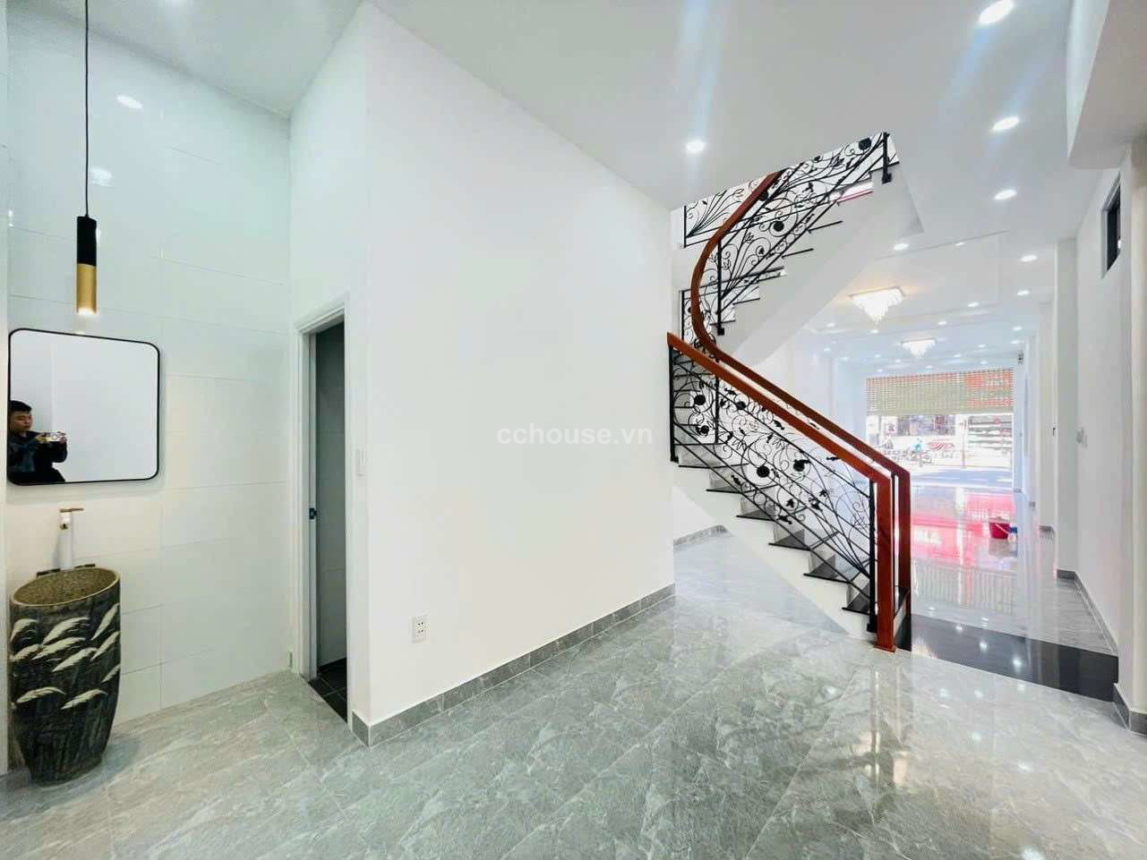 Cho thuê nhà MT Quang Trung, P.Thông Tây Hội. DT 4x17.2m, 4 tầng