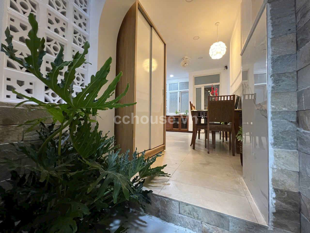 Nhà hẻm 6m gần Mặt Tiền  Hồ Văn Huê Quận Phú Nhuận