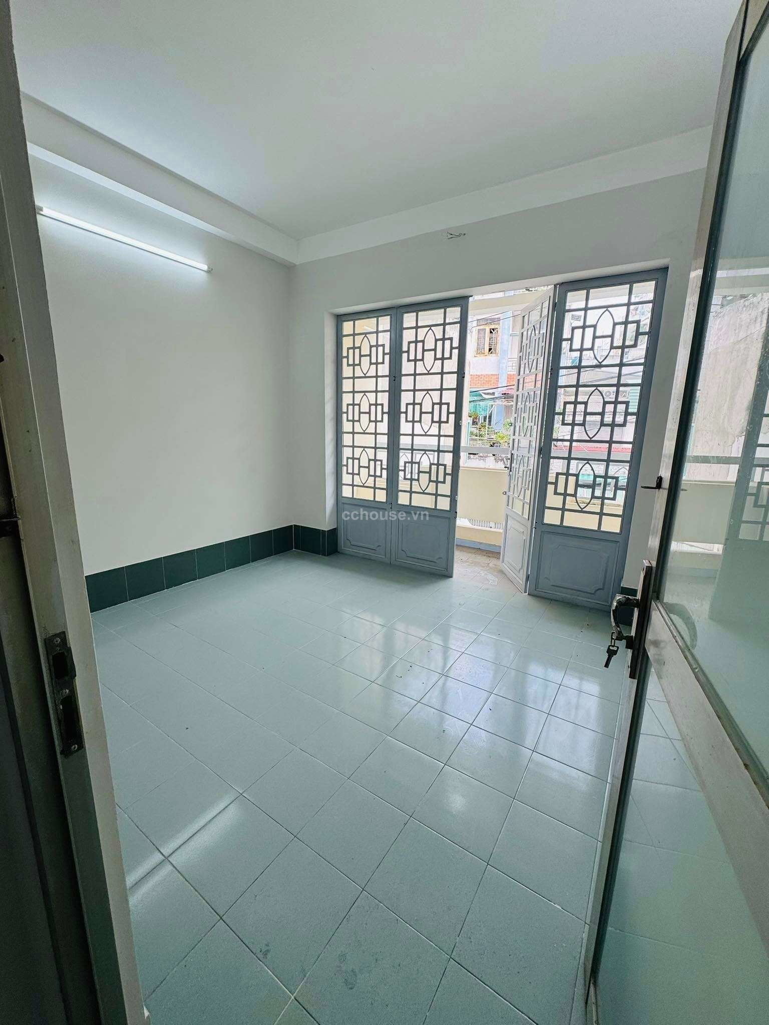 Bán nhà MTKD Hồng Lạc, P.Bảy Hiền. DT 4x15m, 4 tầng