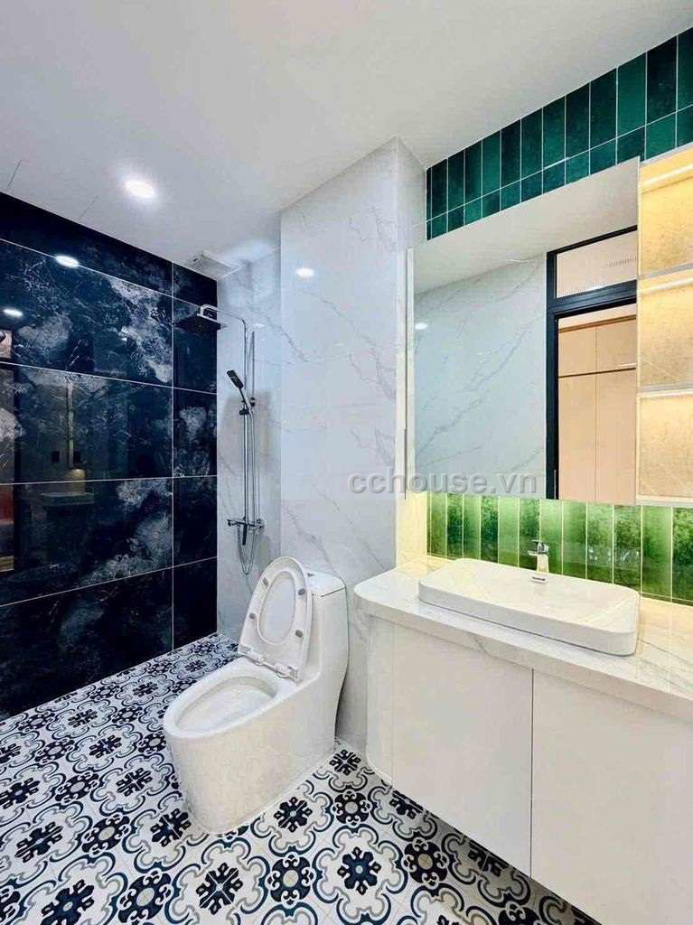 Bán nhà căn góc HXH 8m Lê Đức Thọ, P.An Hội Đông. DT 4.35x15m, 6 tầng thang máy