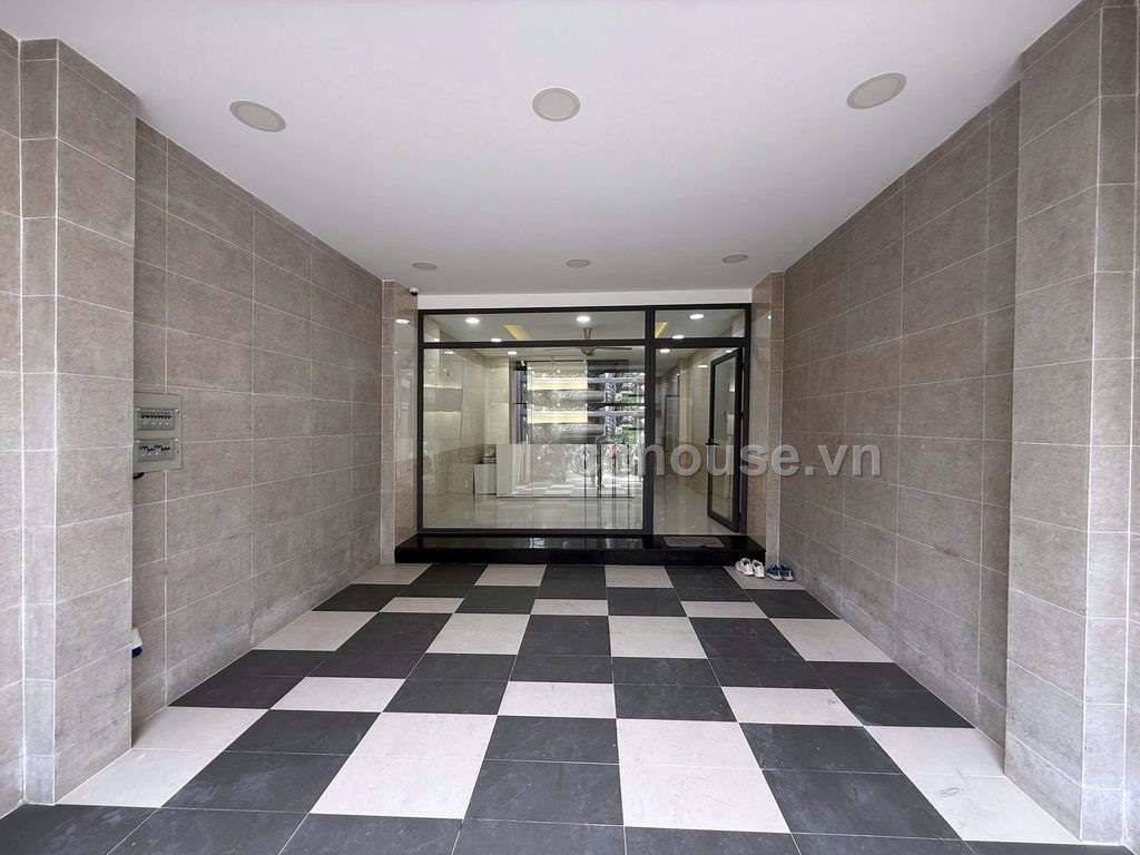 Bán nhà hẻm 9m Quốc Lộ 13, P.Bình Thạnh. DT 4.35x22.4m, 3 tầng ST