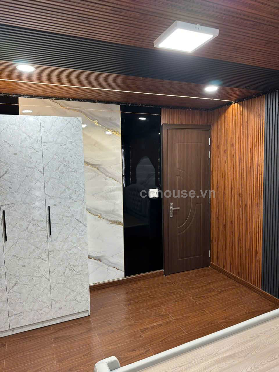 Bán nhà hẻm 467 Lê Đức Thọ, P.An Hội Đông. DT 5x20m, 6 tầng