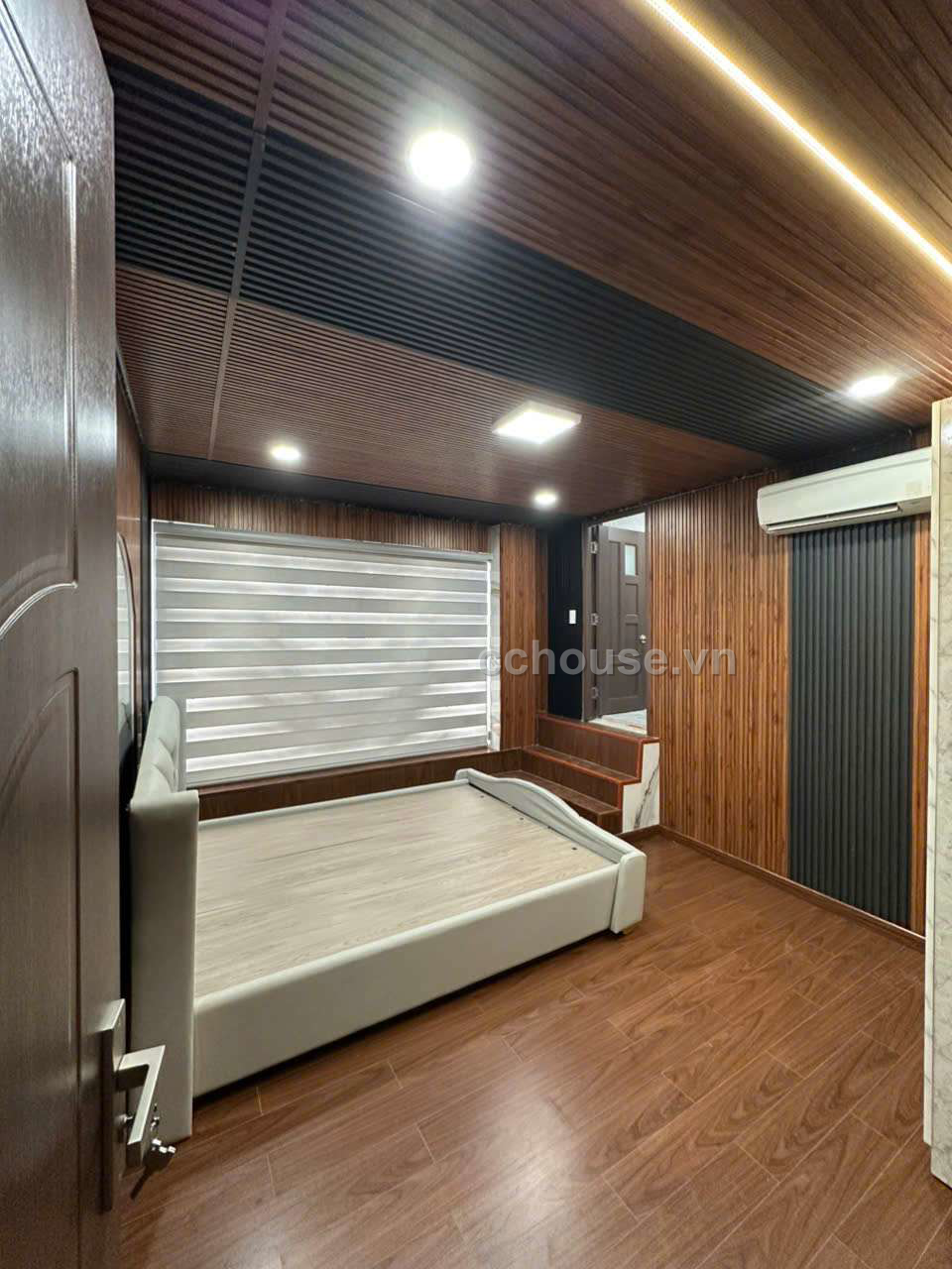 Bán nhà hẻm 467 Lê Đức Thọ, P.An Hội Đông. DT 5x20m, 6 tầng