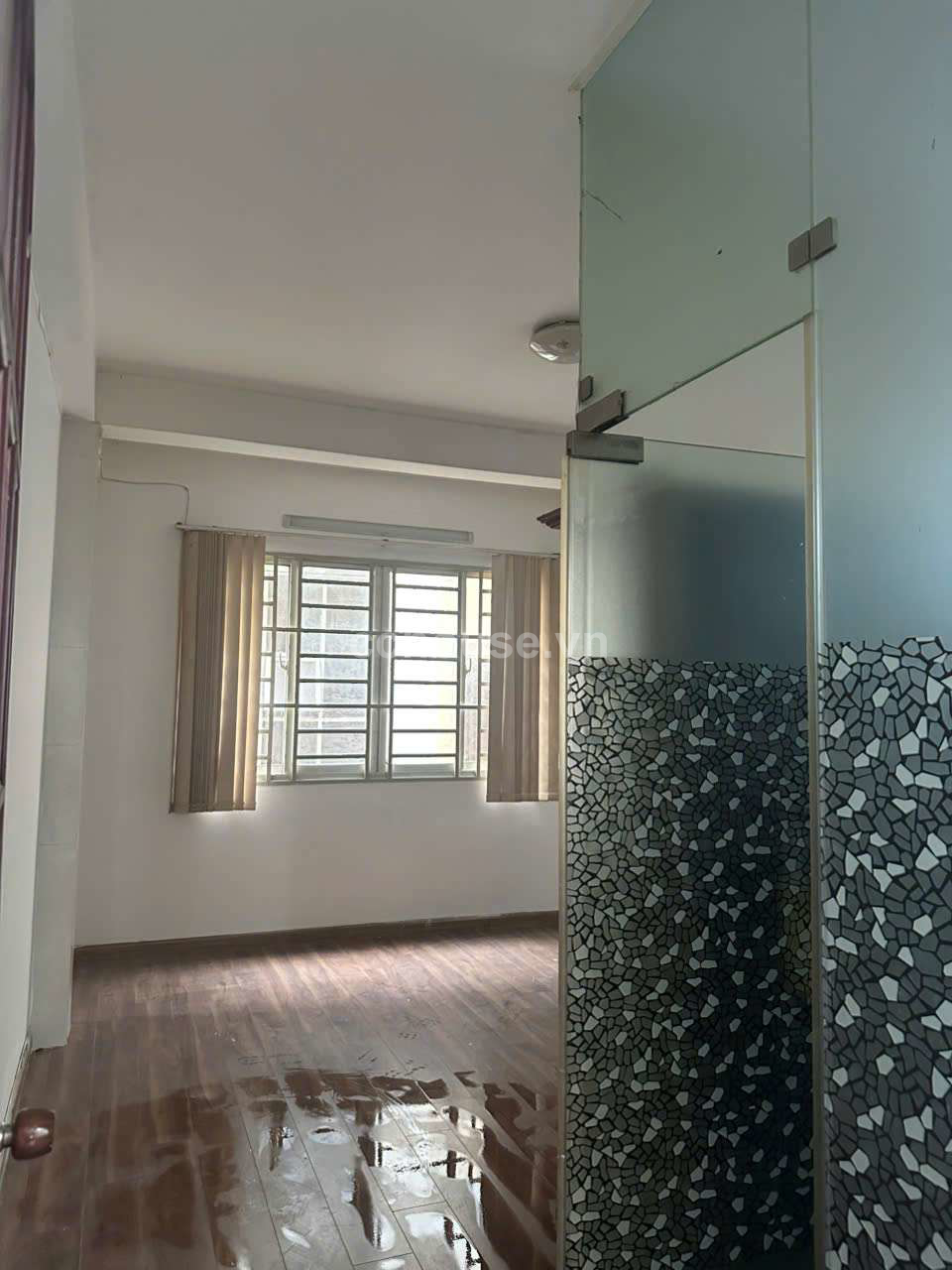 Cho thuê nhà NCMT Trần Phú, P.Chợ Quán. DT 3.8x12m, 4 tầng