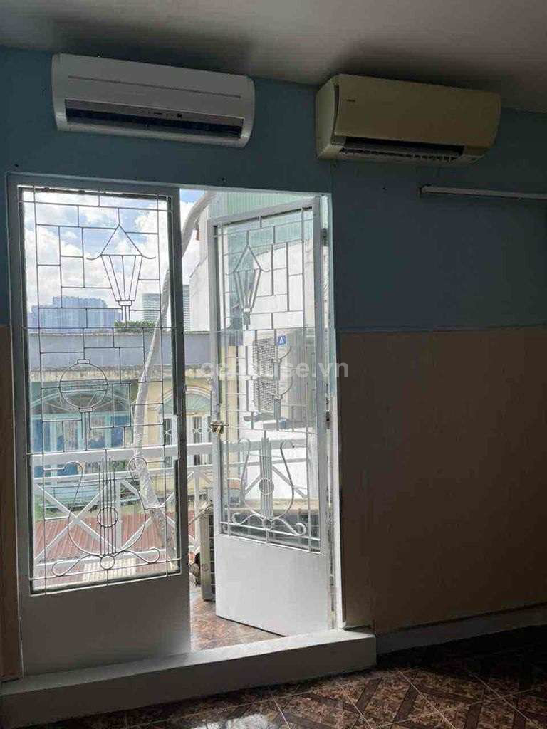 Cho thuê nhà NCMT Điện Biên Phủ, P.Thạnh Mỹ Tây. DT 4x12m, 3 tầng
