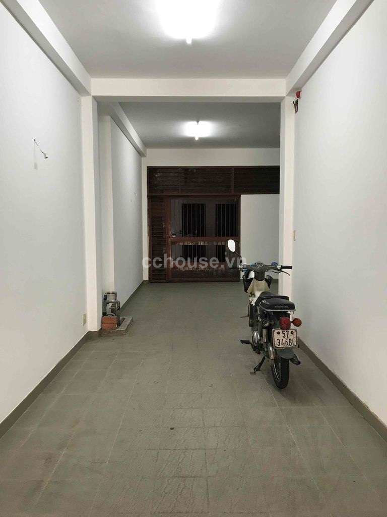 Cho thuê MBKD Tô Hiến Thành, P.Hòa Hưng. DT 3x18m nở hậu 6m, 2 tầng