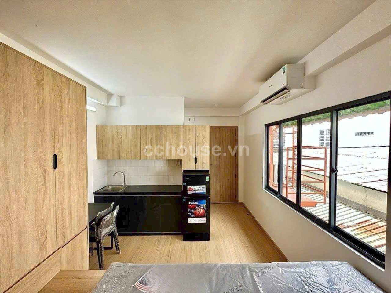 Bán Tòa nhà 6 tầng Thang Máy CHDV Huỳnh Văn Nghệ phường 15 quận Tân Bình