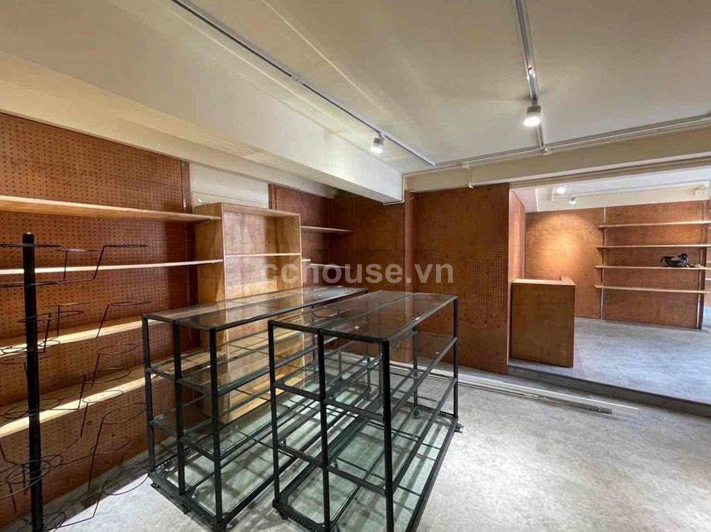 Cho thuê nhà 2MT Võ Văn Tần, P.Bàn Cờ. DT 45m2, 3 tầng