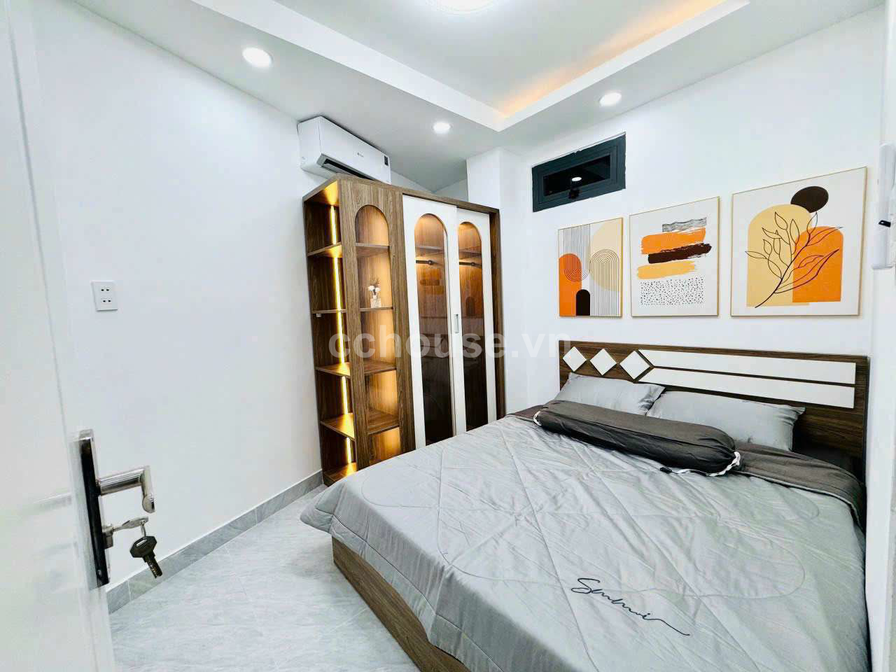 Bán nhà MT Nguyễn Công Hoan, P.Cầu Kiệu. DT 3.4x14m, 4 tầng ST